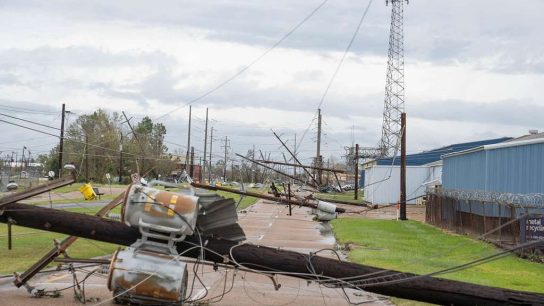 Texas Bakes Amid Post-Beryl Power Outages Affecting 2 Million