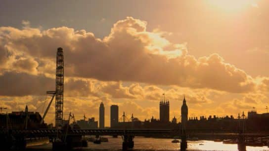 London Braces for 40C Heatwave As Unions Call for Legal Protection of Workers