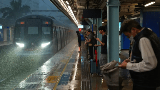 Heaviest Rain in at Least 140 Years Batters Hong Kong as Climate Crisis Intensifies